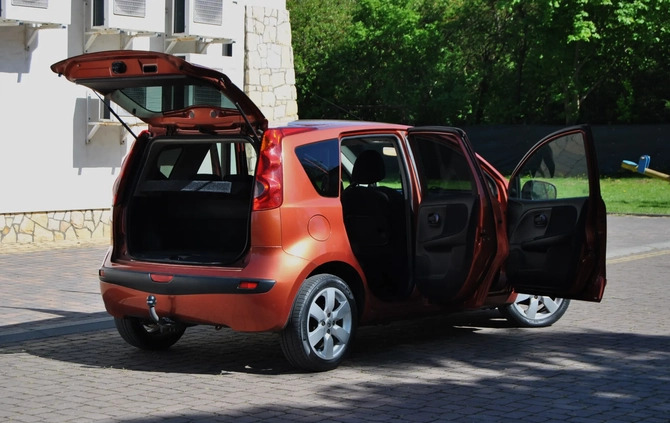 Nissan Note cena 14900 przebieg: 215000, rok produkcji 2006 z Łochów małe 154
